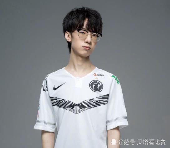 Rookie拉满球迷热议(rookie之前是哪个队的) Rookie拉满球迷热议(rookie之前是哪个队的)
